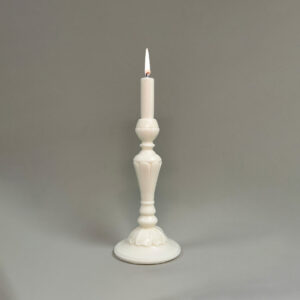 Vela forma candelabro color blanco